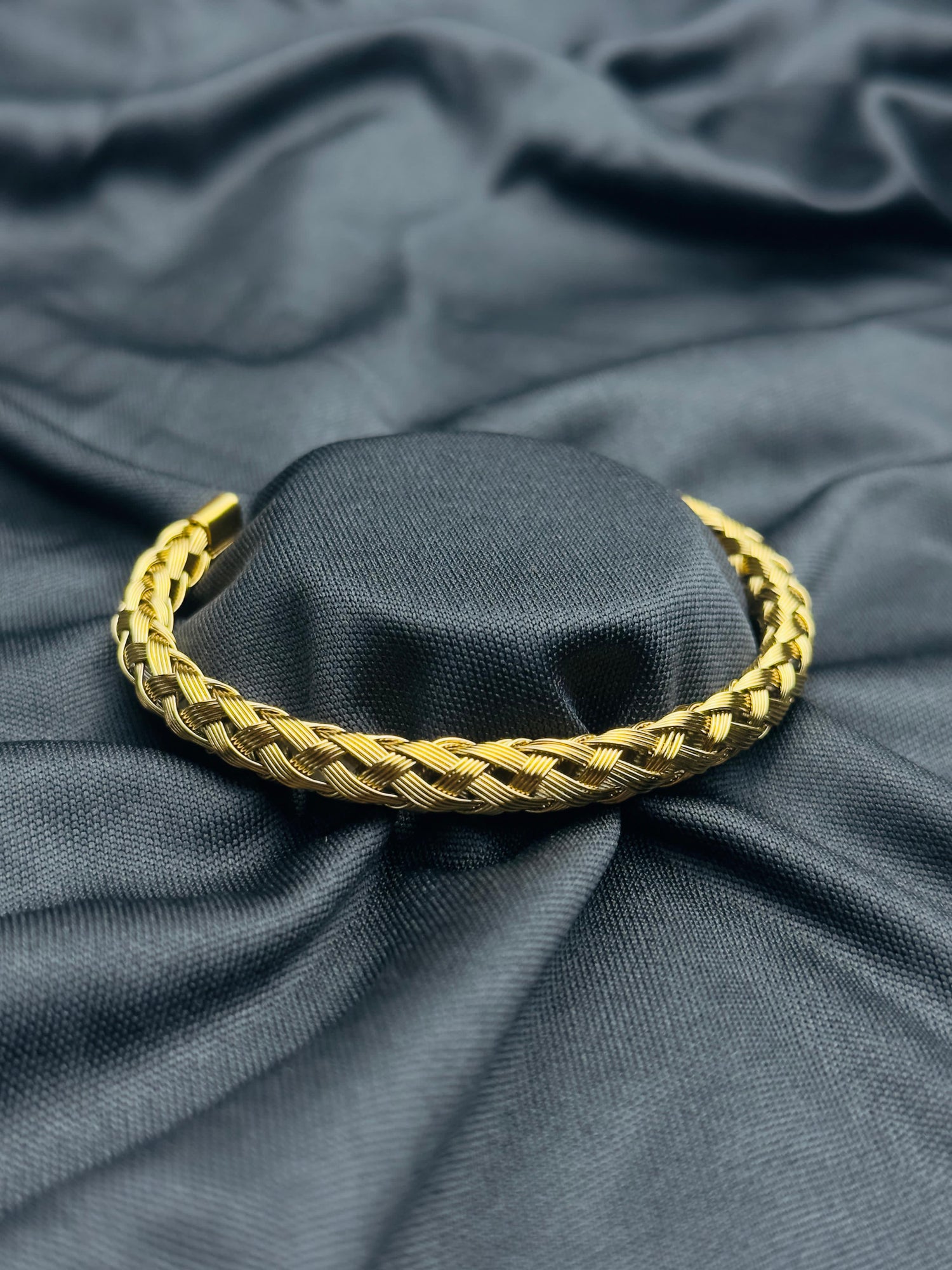 VENOM Bracelet - Gold