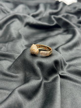 Load image into Gallery viewer, Crown Panther Ring
