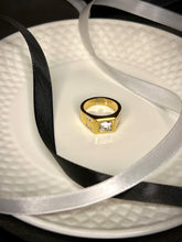 Load image into Gallery viewer, White Prism Ring
