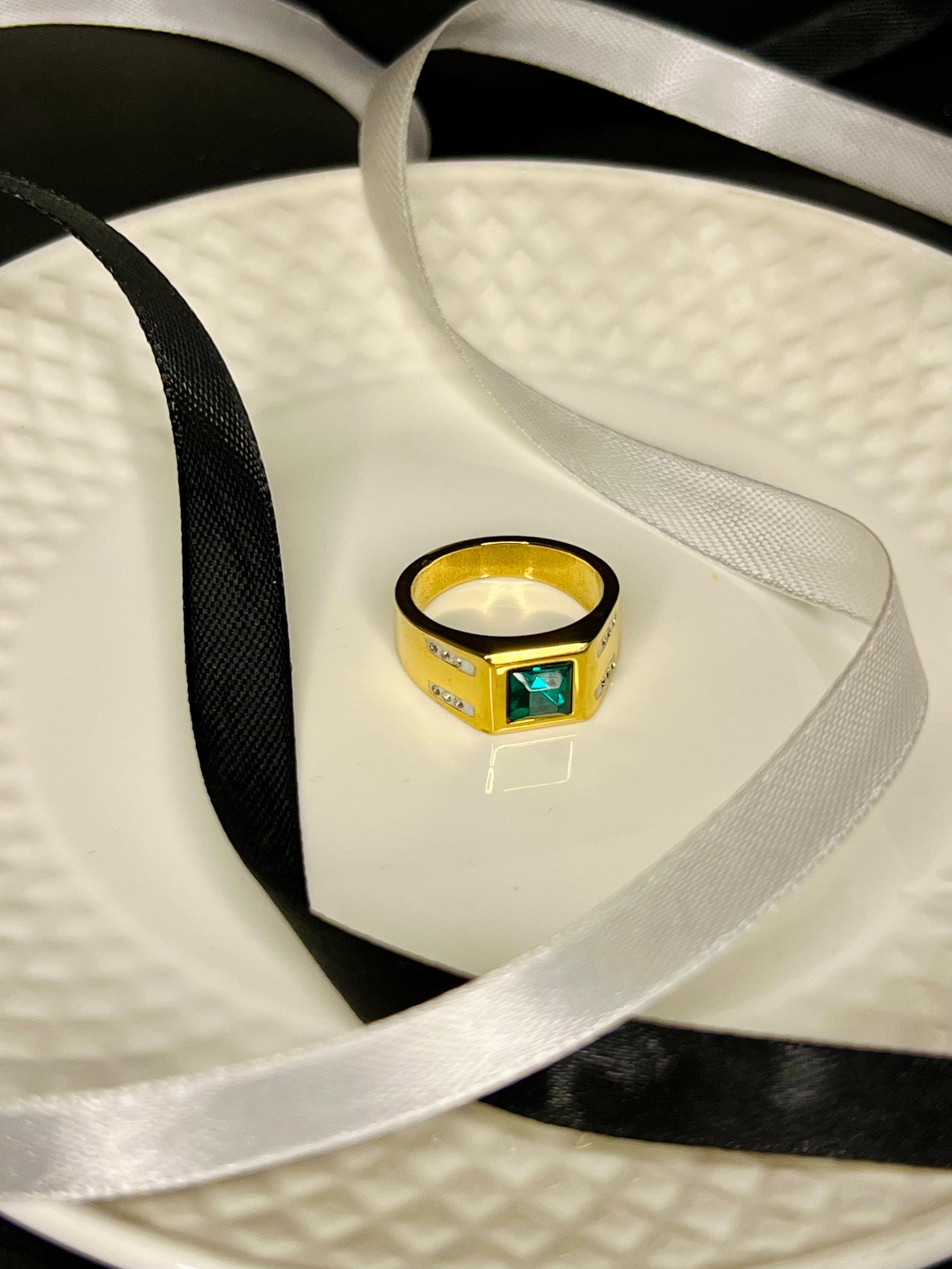 Green Prism Ring