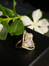 Load image into Gallery viewer, The Empress Ring
